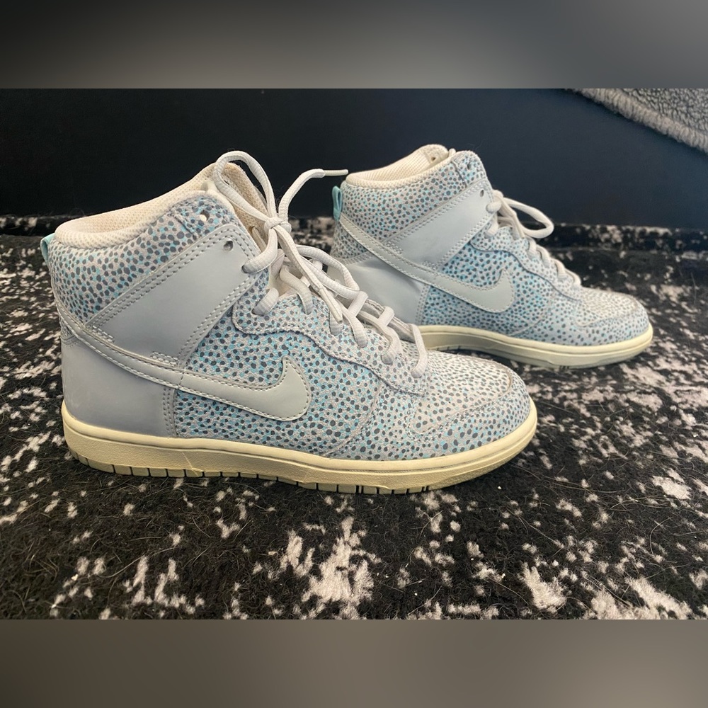 Nike Dunk High Skinny Glacier Ice Polka Dot